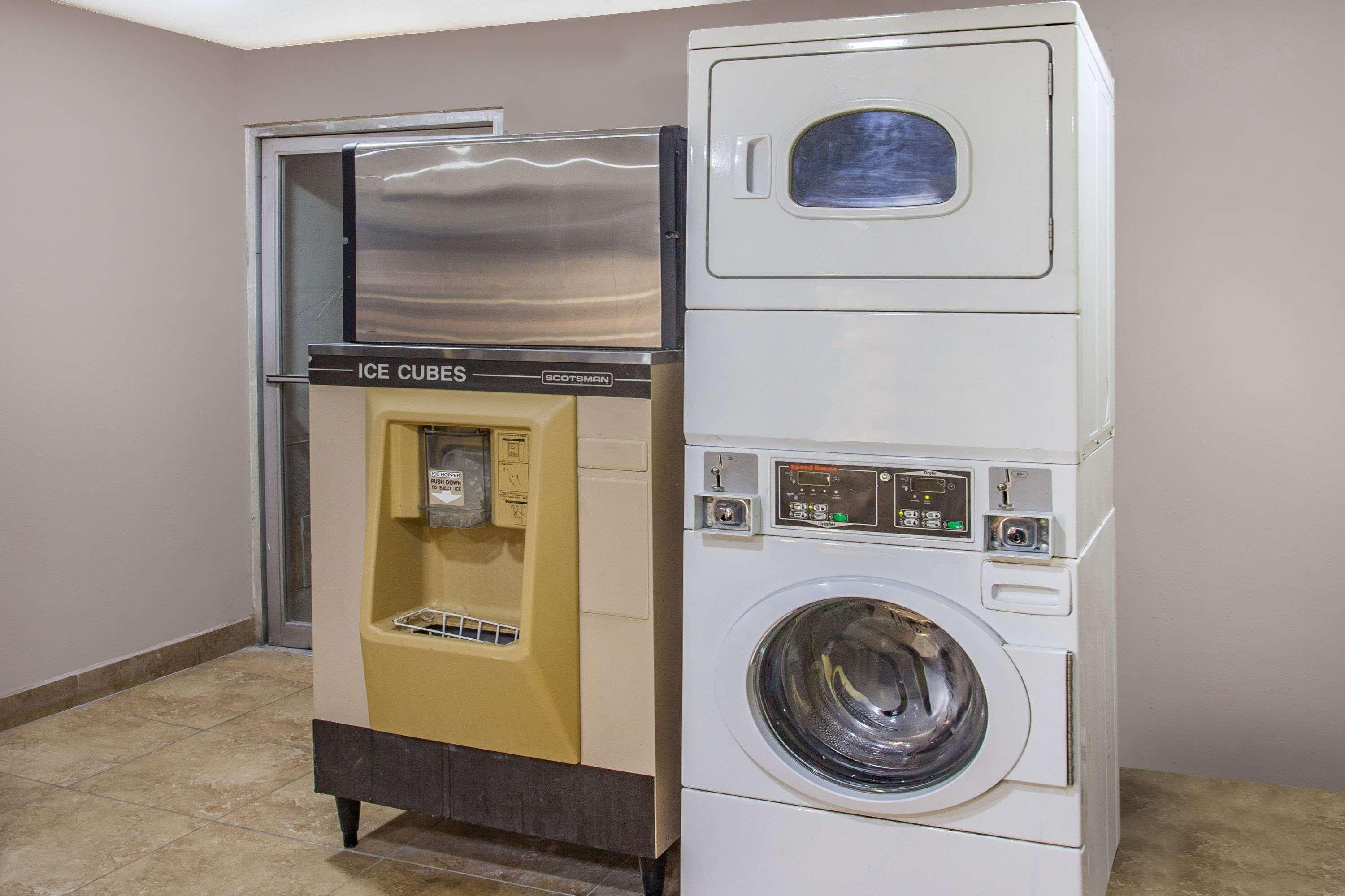 Super 8 By Wyndham Redlands/San Bernardino Motel Ngoại thất bức ảnh